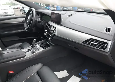 2019 BMW 640I Gran Turismo xDrive z USA, uszkodzony, nr VIN WBAJV6C54KBK08483